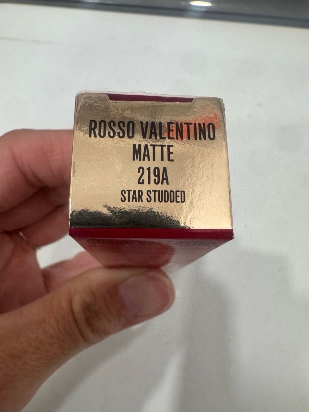 New Valentino Rosso Striking Matte Lip Color - Picture 6 of 8